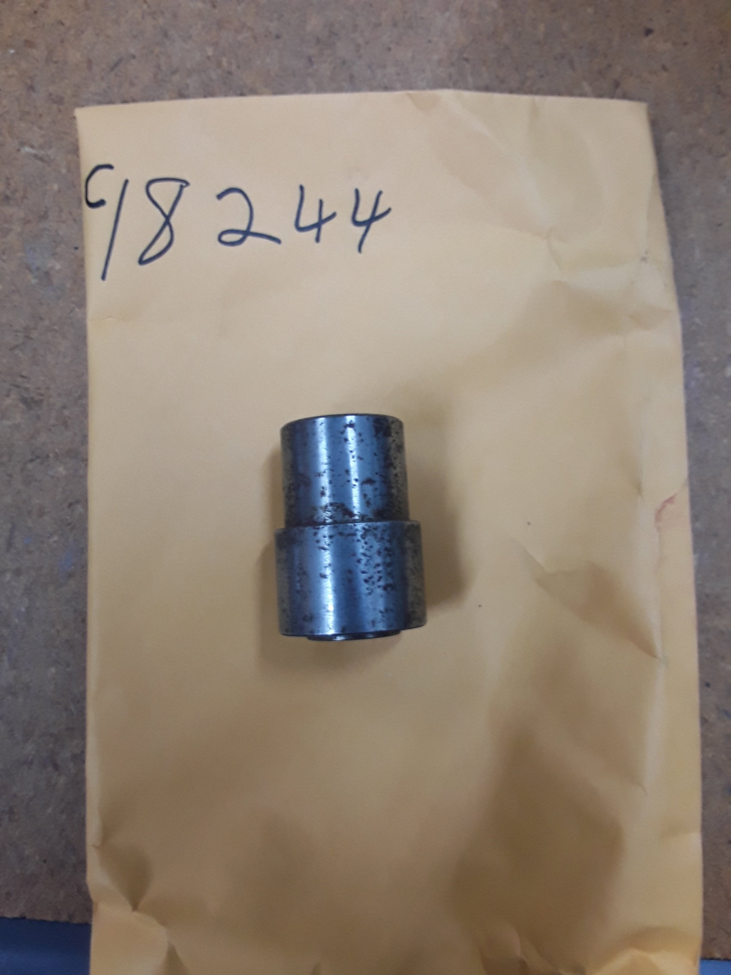 C18244 SPACER - HUB (S)